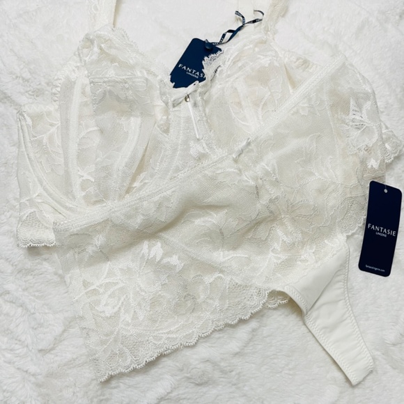 Fantasie Set - Ivory Lace Bralette & Brazilian Thong Set - Picture 3 of 16